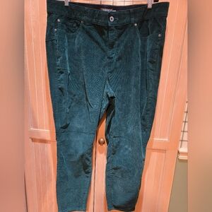 Torrid Bombshell Skinny Corduroy Pant 24R